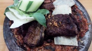 Menikmati Lezatnya Menu Iga Di Warung Leko Di Kediri