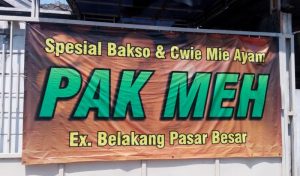 Makan Pangsit Mie Pak Meh Yang Enak Di Araya Malang
