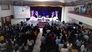 dalam gedung GKI Bromo