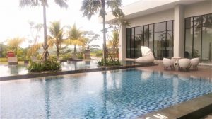 Kolam Renang Hotel Harper Purwakarta