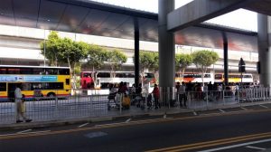 Antrian bis ke Tsim Sha Tsui dari Bandara Hong Kong