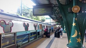 Stasiun MTR Disneyland Hong Kong