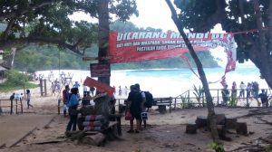 Pantai Sendiki Malang