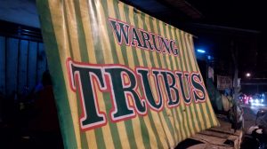 Warung Tenda Trubus di Bandulan Malang