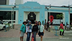 Menikmati Tawar-menawar Belanjaan di Pasar Seni Kuala Lumpur Malaysia