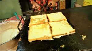 Nge-Roti Bakar di Kedai Rakjat Djelata Jogjakarta