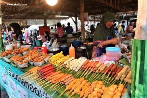 Meriahnya Pasar Apung Klong Hae di Hat Yai Thailand Selatan
