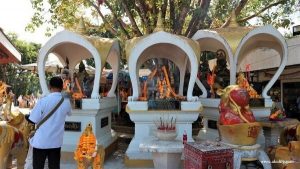 Naik Kereta Kabel di Municipal Park Hat Yai Thailand Selatan