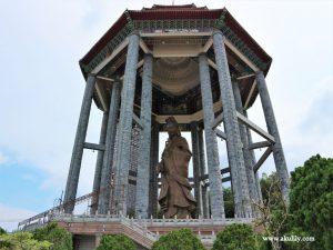 Naik Kereta Kabel di Kek Lok Si Temple Penang