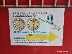 Naik Kereta Kabel di Kek Lok Si Temple Penang