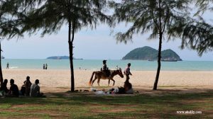 Pantai Samila di Hat Yai Thailand yang Bersih dan Indah