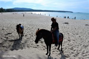 Pantai Samila di Hat Yai Thailand yang Bersih dan Indah