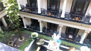 Menginap di Grand Palace Hotel Kota Malang